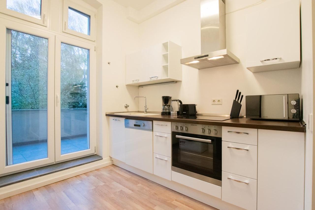 Raj Living - 1 Or 3 Room Apartments - 20 Min Messe Dus And Old Town Dus Dusseldorf Exterior photo