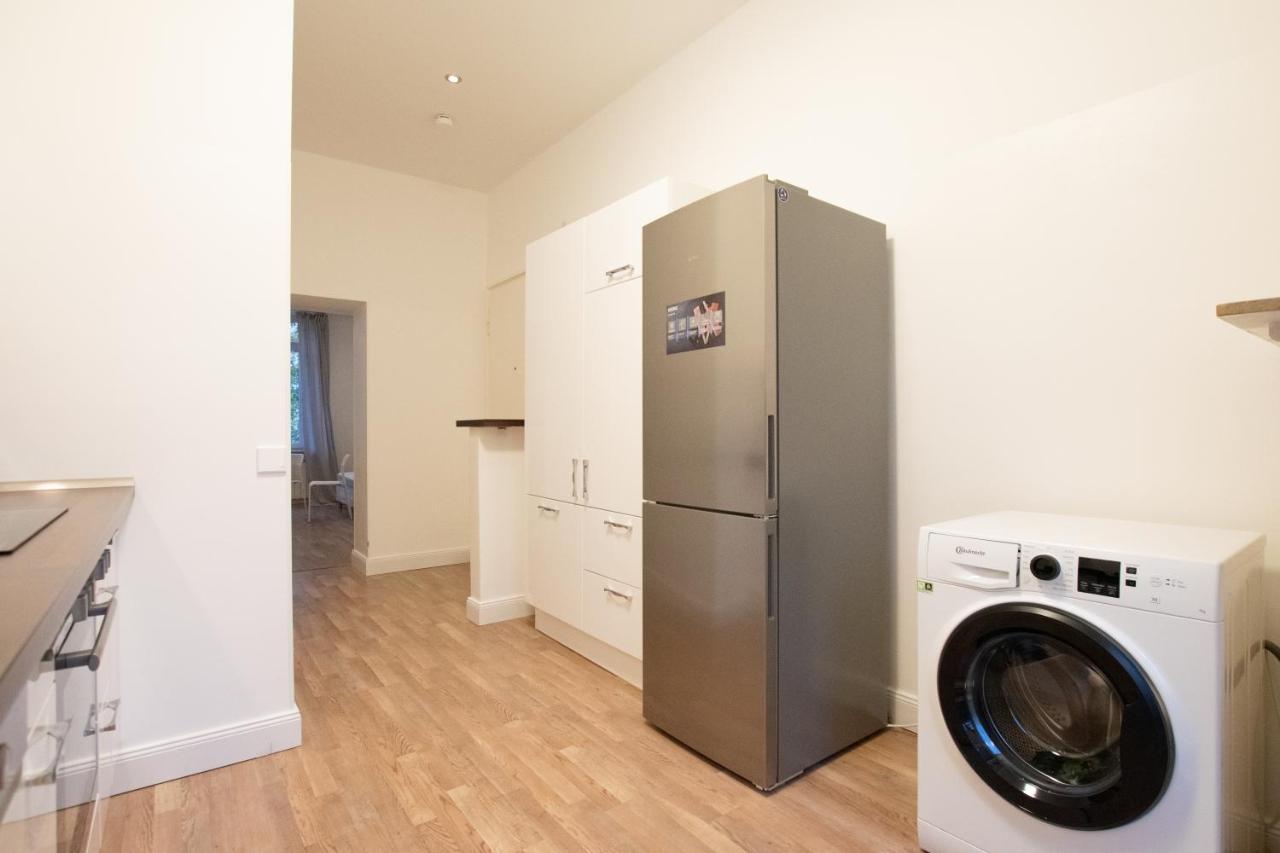Raj Living - 1 Or 3 Room Apartments - 20 Min Messe Dus And Old Town Dus Dusseldorf Exterior photo