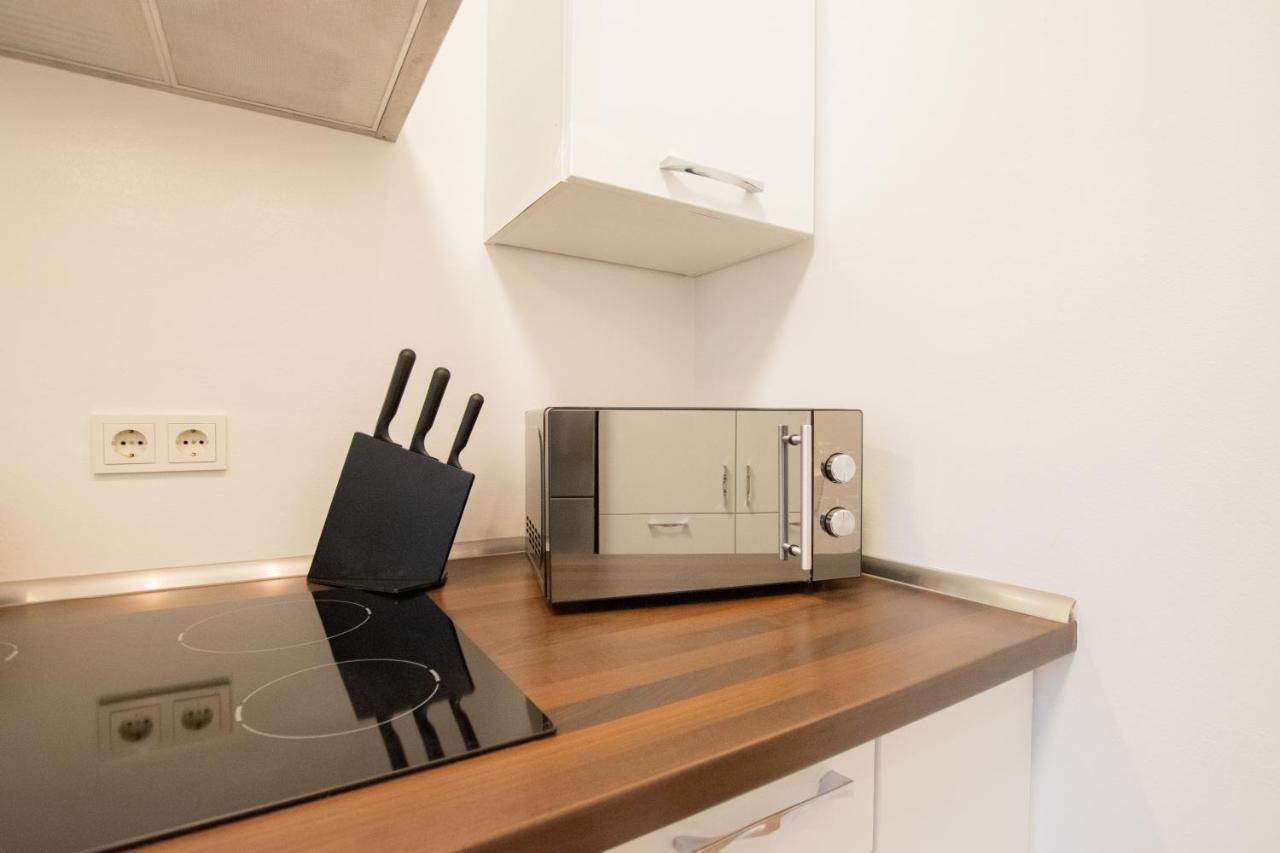 Raj Living - 1 Or 3 Room Apartments - 20 Min Messe Dus And Old Town Dus Dusseldorf Exterior photo